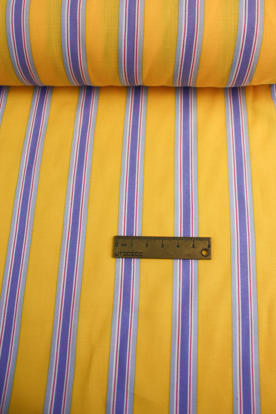 Zinnia - Printed Viscose |  Naples Yellow Remnant (1.7M)