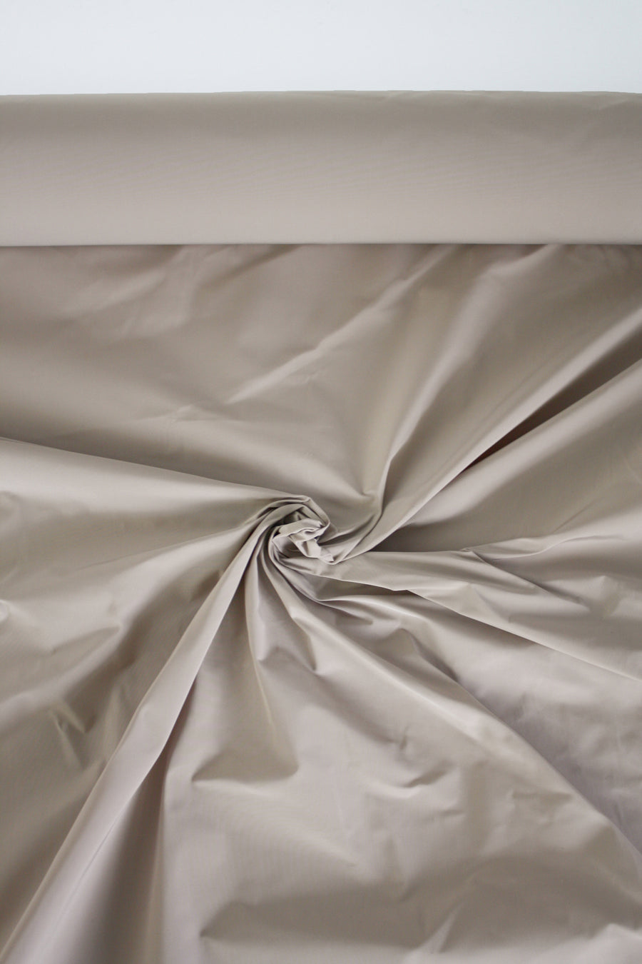 Aqua - Memory Yarn Taffeta | Deep Alabaster