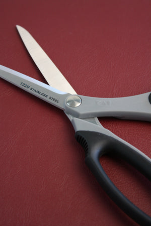 8.5″ Kai 1220ST Dressmaking Shears