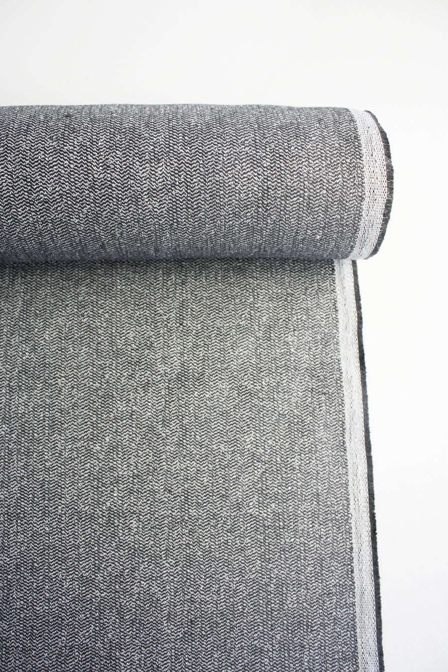 Brittany - Italian Herringbone Linen Jacquard | Cliff