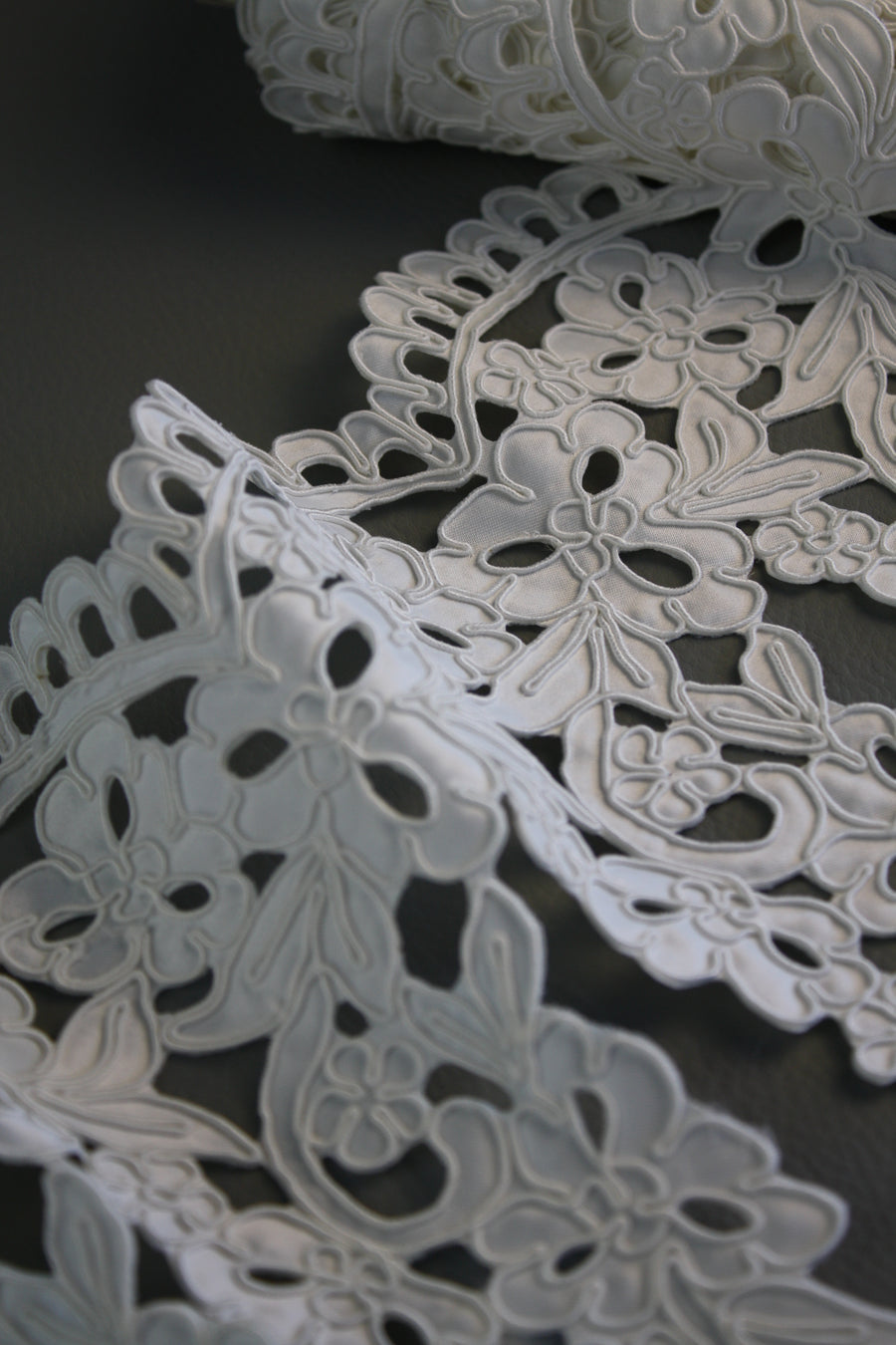 #54 Archival Venetian Lace - 23.5cm | Off-White