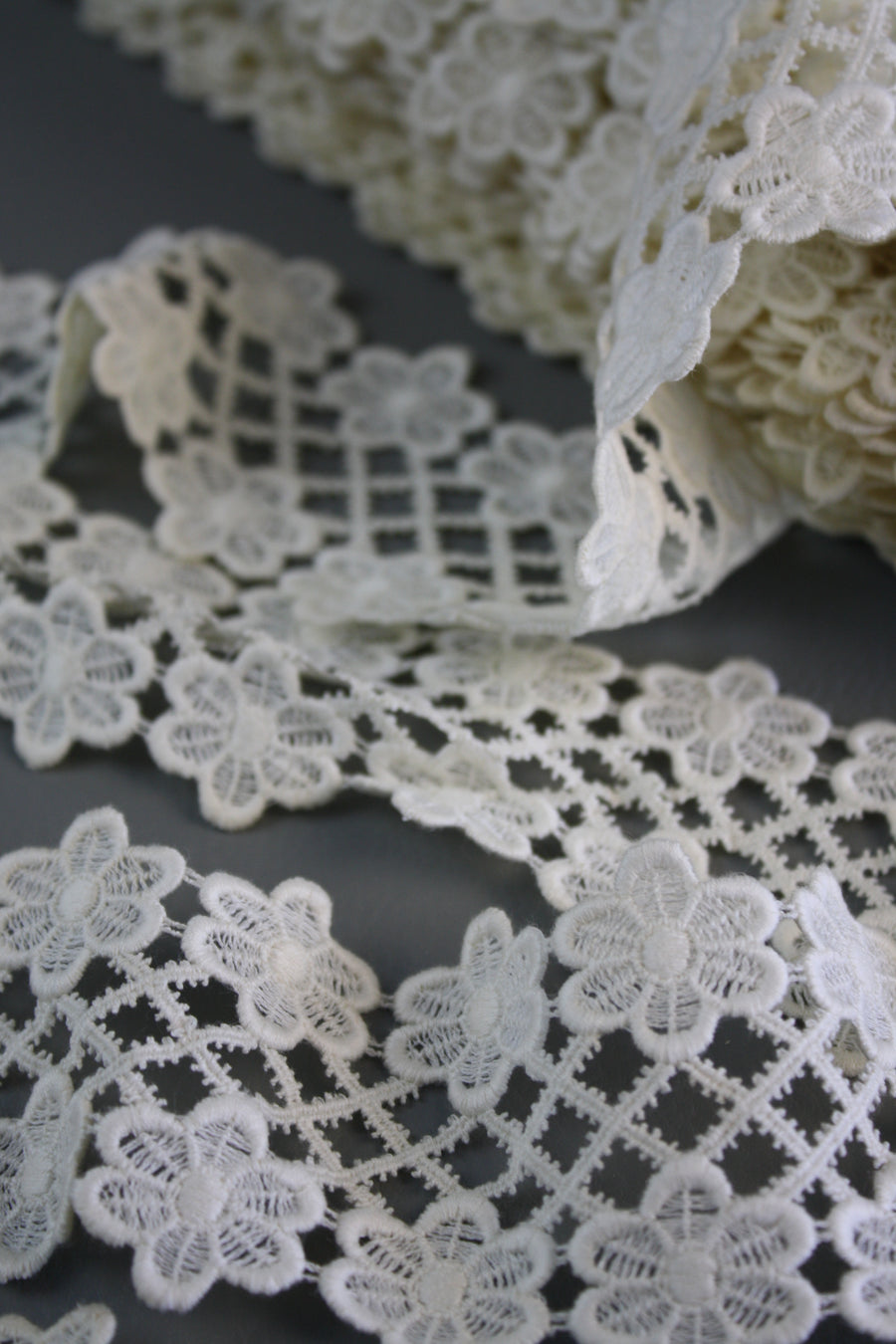 #61 Archival Austrian Guipure Lace - 6cm | Natural