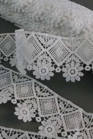 #62 Archival Austrian Guipure Lace - 5cm | White