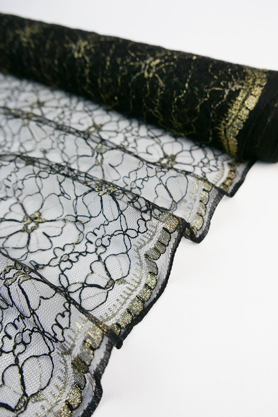 Chantilly Lace - Lace Tulle | Gilded Black Remnant (1.2M)