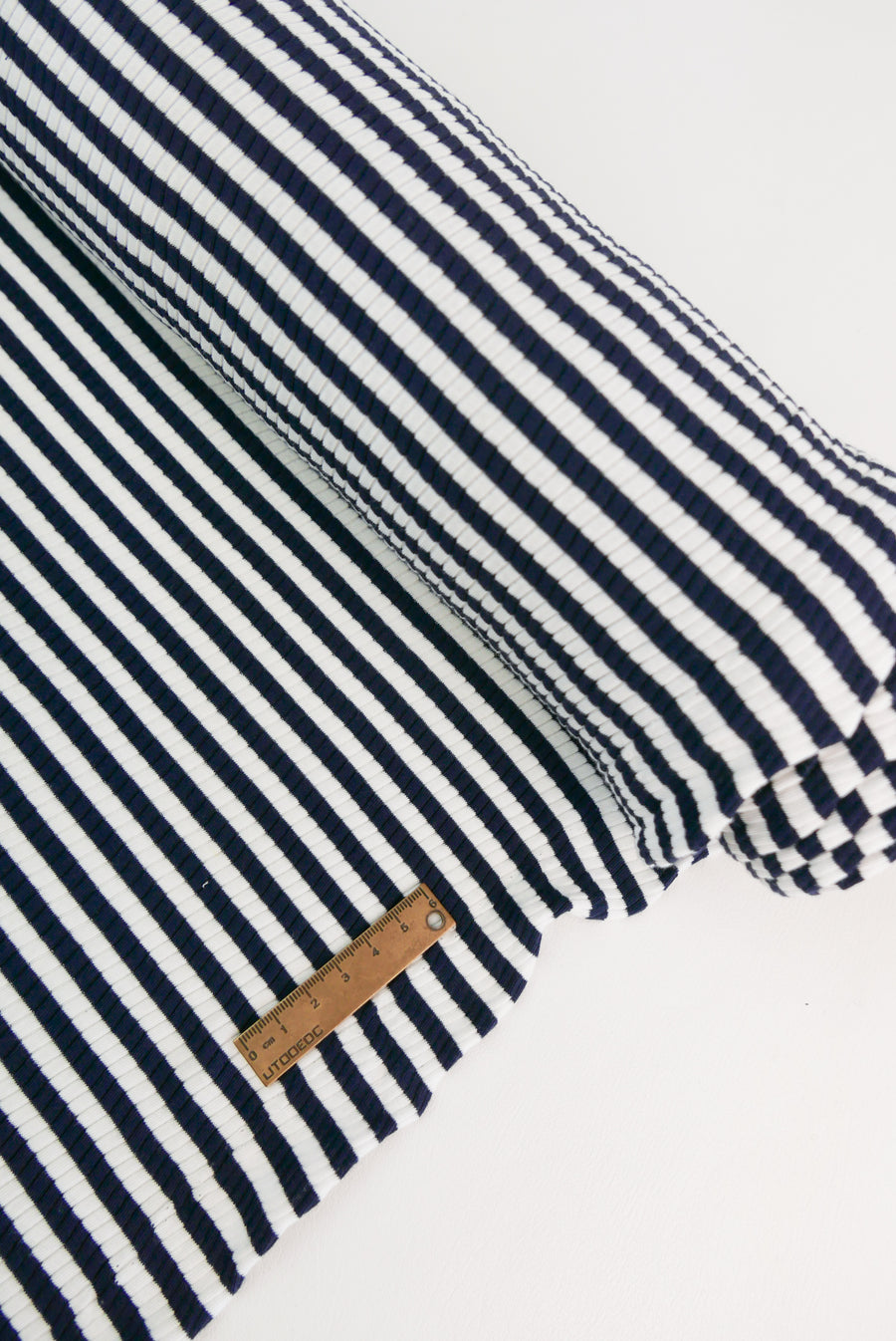 Stripe Lightning Jacquard - Cotton Knit | Navy Stripe Remnant (1.5M)