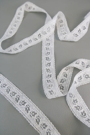 #70 Archival Dutch Chantilly Lace - 2.5cm | White