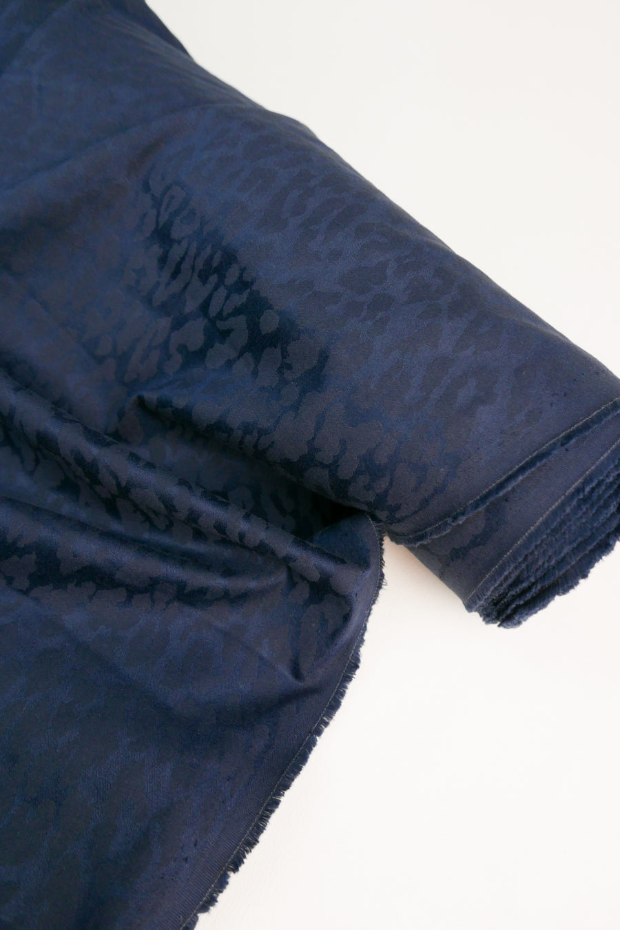 Bobby - Cotton Jacquard | Deep Blue Remnant (1.8M)