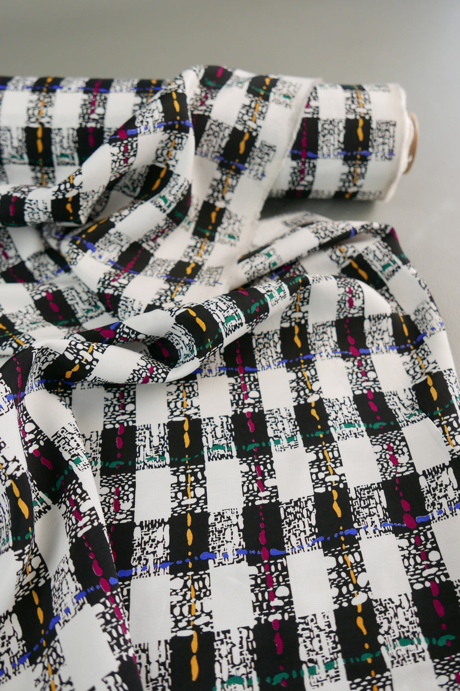 Coda - Japanese Printed Viscose | 80s Check Remnant (1.7M)