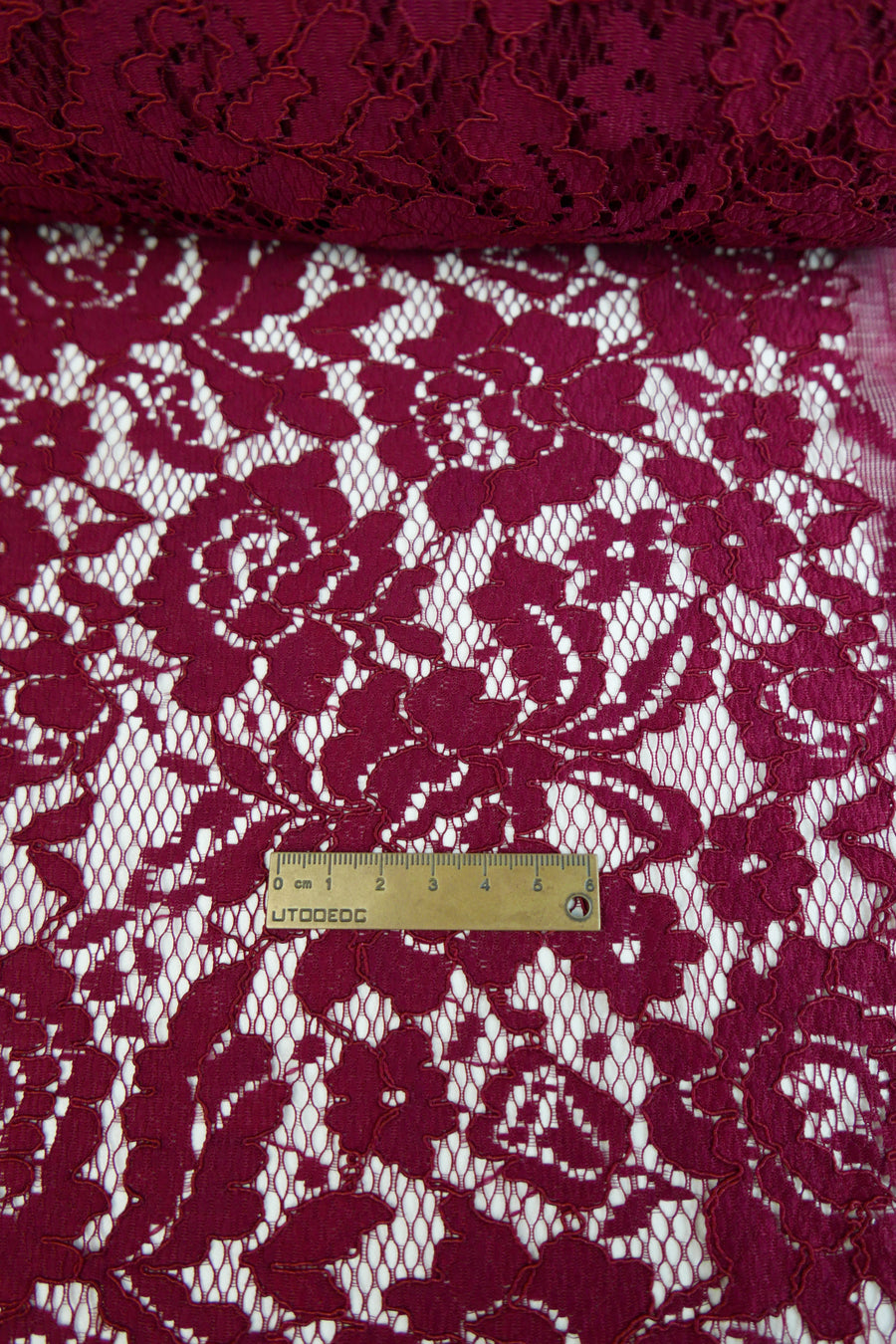 Dita Lace - Alençon lace | Merlot