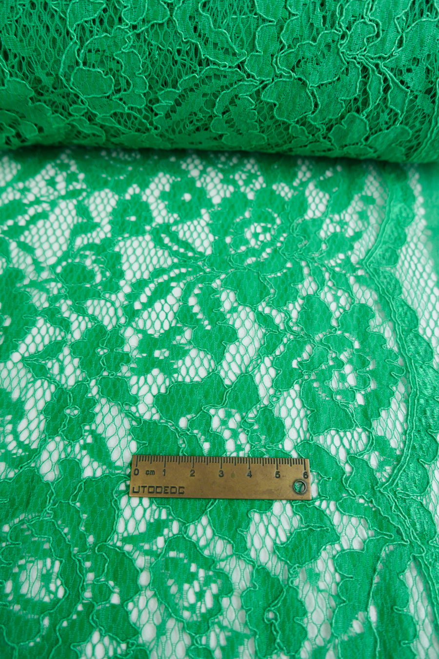 Dita Lace - Alençon lace | Emerald