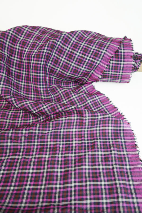 Viker - European Linen Seersucker | Magenta