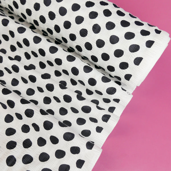 Hokkaido - Printed Seersucker Cotton | Black Polkadot