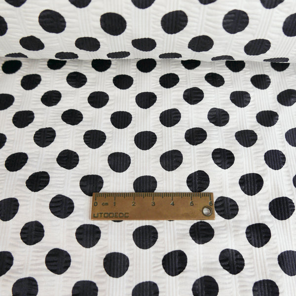Hokkaido - Printed Seersucker Cotton | Black Polkadot