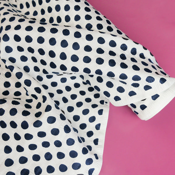 Hokkaido - Printed Seersucker Cotton | Navy Polkadot