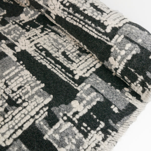 One-Off Italian Wool Boucle | City (4.9M cut)