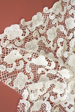 Lace Guipure | White