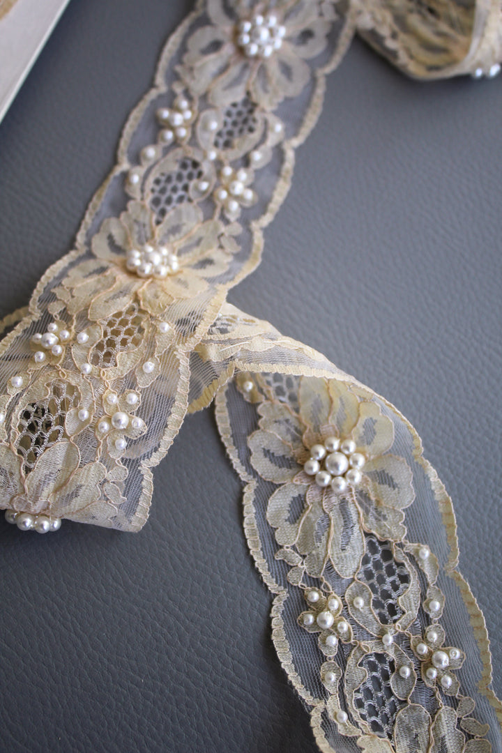 #31 Archival Pearl Chantilly Lace - 6cm | Tea