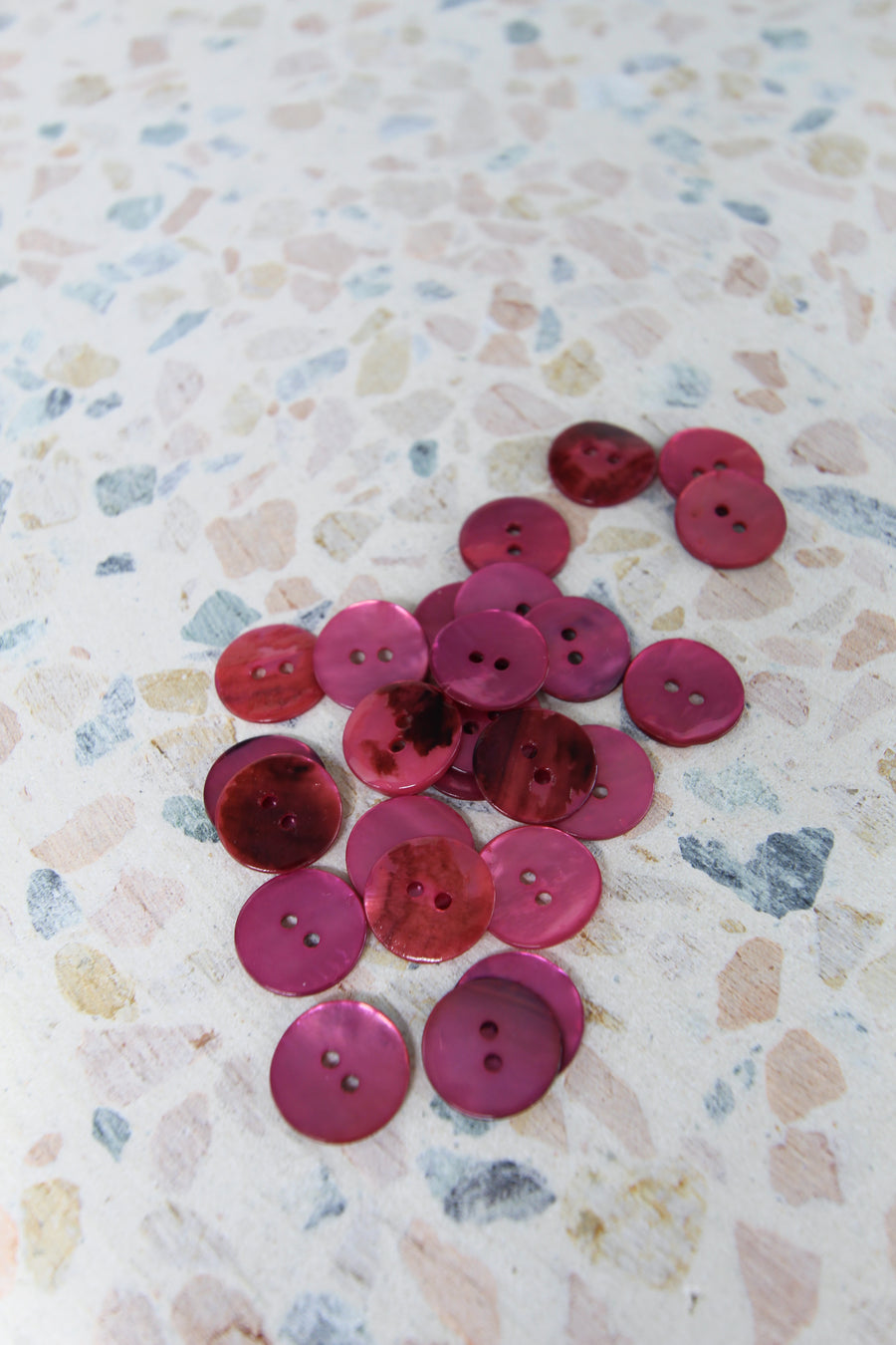 Agoya Shell Buttons | Fuschia 16MM